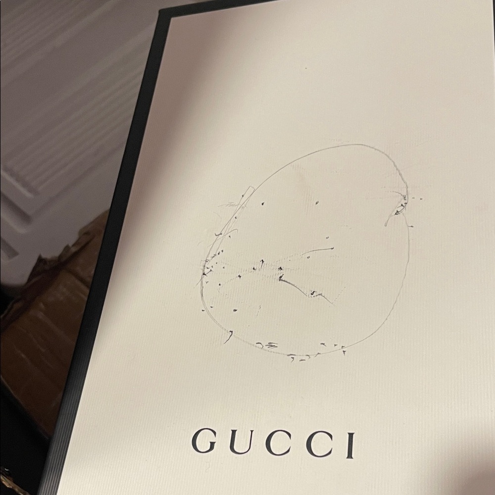 Gucci Men's Black and Red Stripe Sneakers - Picture 3 of 7